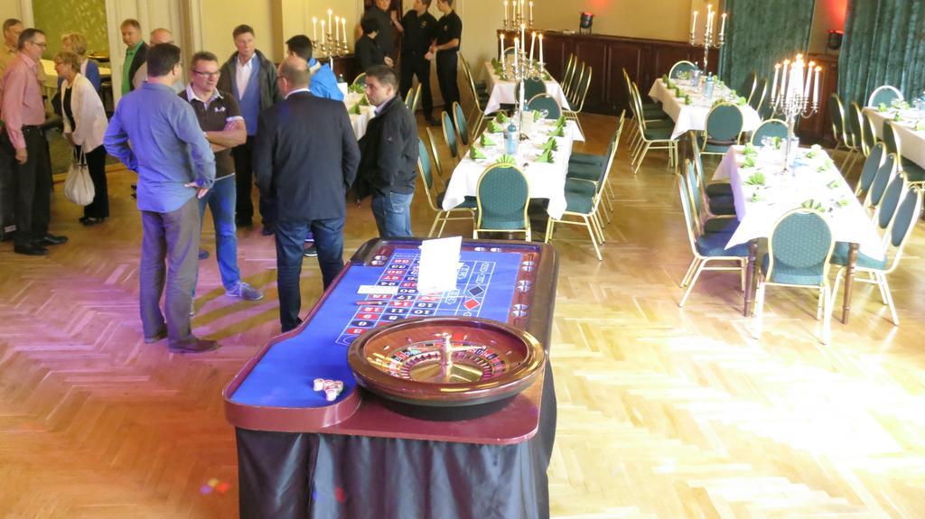 Hotel Elefant Schwerin  Ngoại thất bức ảnh