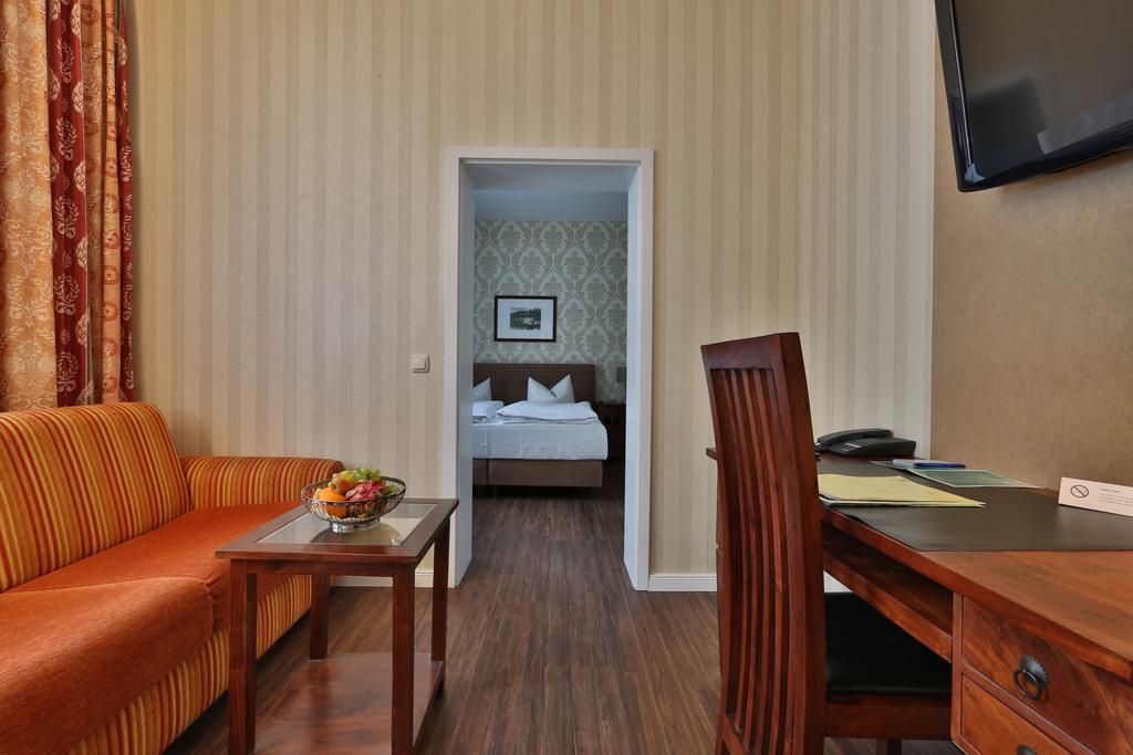 Hotel Elefant Schwerin  Ngoại thất bức ảnh
