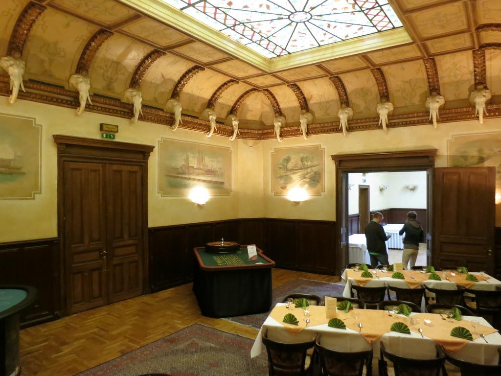 Hotel Elefant Schwerin  Ngoại thất bức ảnh